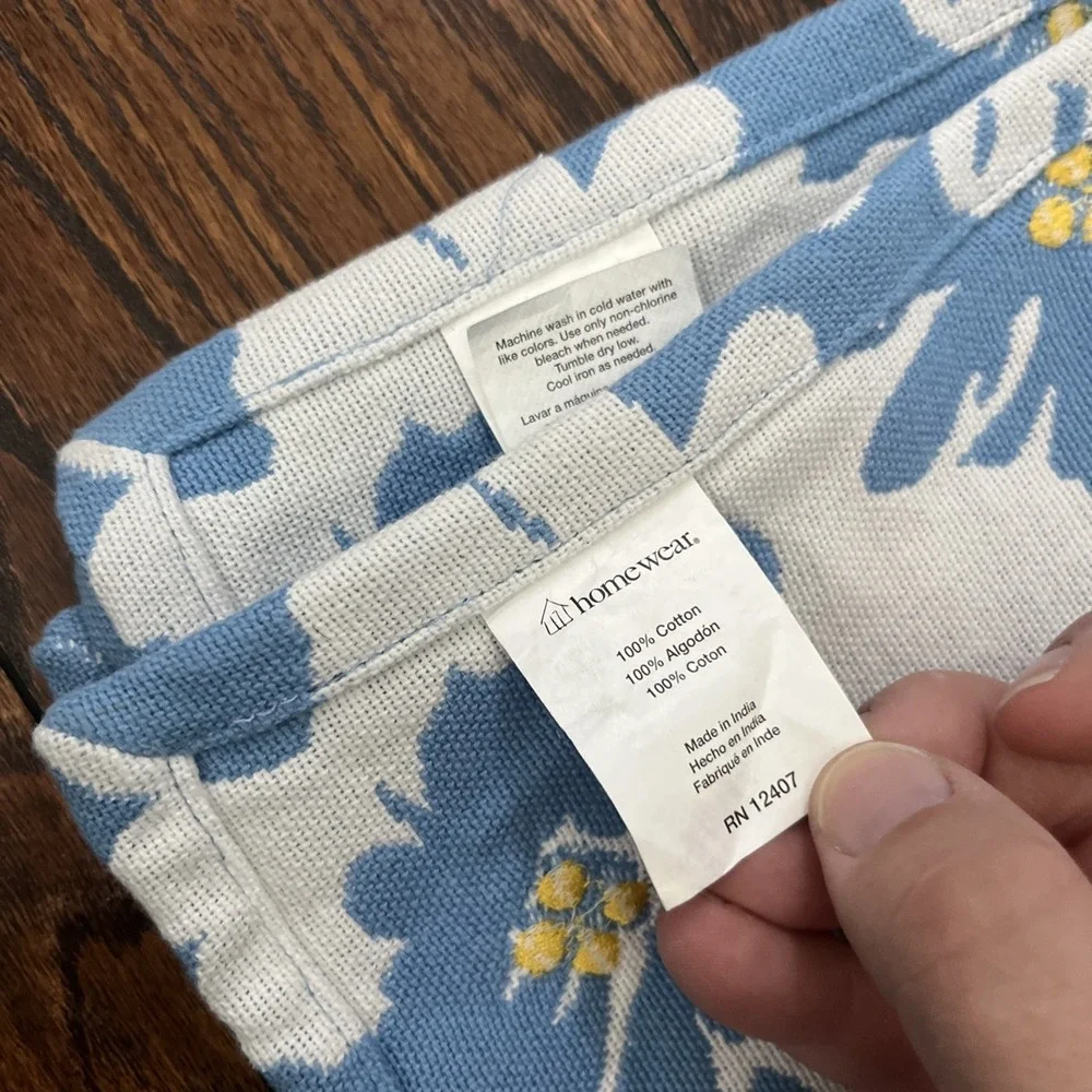 Homewear Placemats Set Of 4 Baby Blue White Yellow Wildflowers Daisy 13 X 19